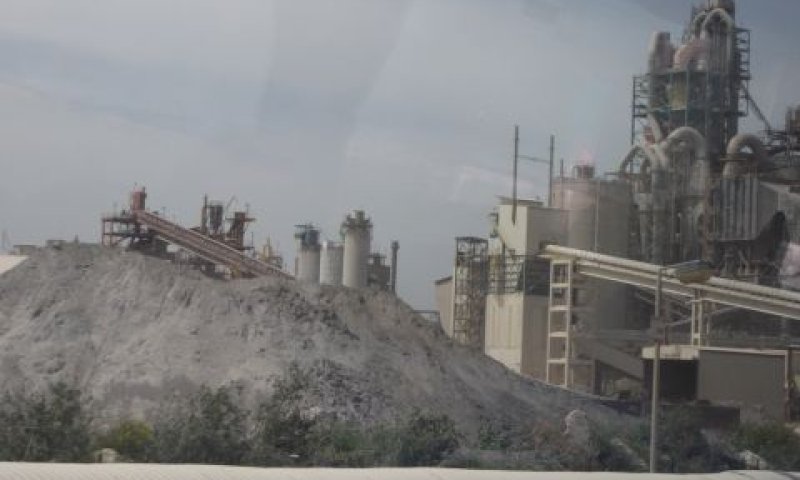 מפעל נשר. הייתה היצרנית היחידה בארץ