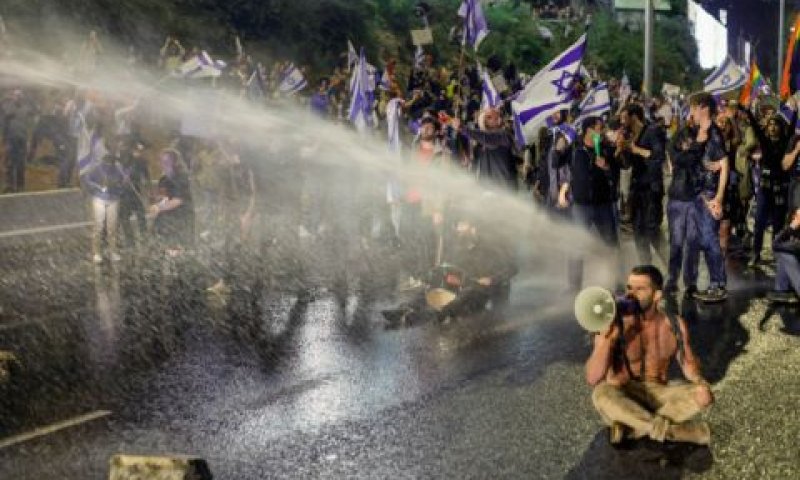 "שכונות מגורים הפכו לגהינם" [צילום: אריק מרמור/פלאש 90]
