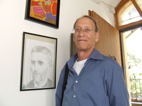לנג. איש ארכיונים מושבע [צילום: נוני ירון]