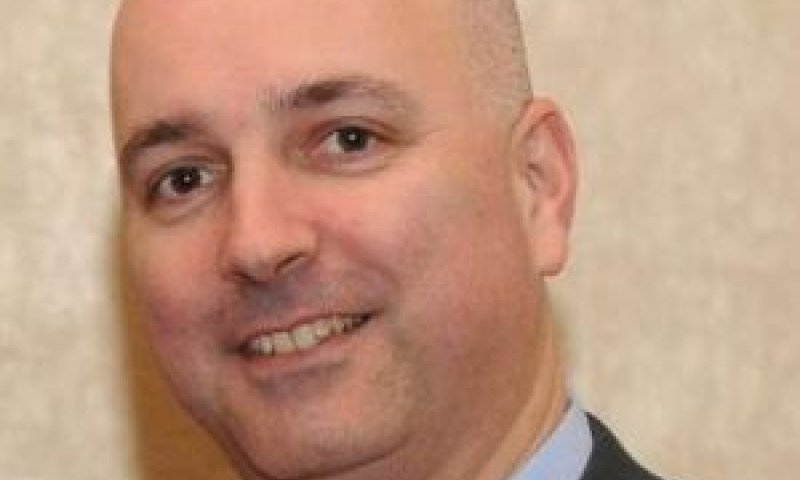 אילן רביב, מנכ"ל בית ההשקעות [צילום: תום ברטוב]