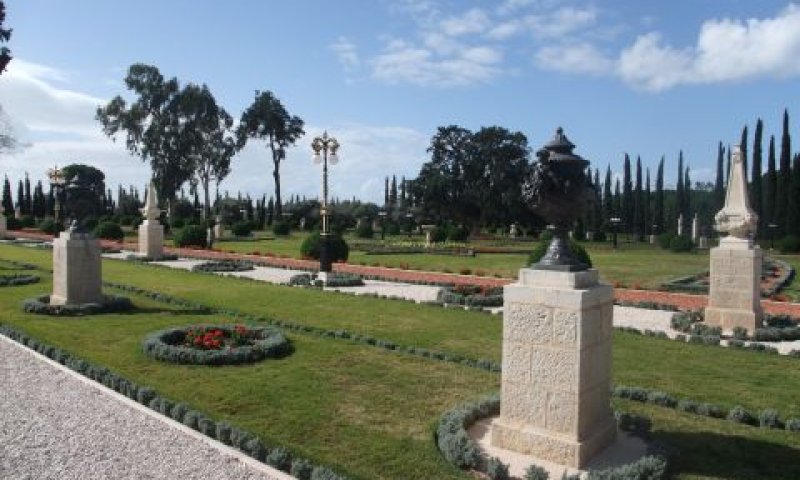 הגנים הבהאיים, עכו