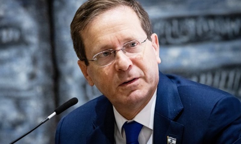 הנשיא הרצוג. ברכת נוביגוד ואזכור הבעיה ההומניטרית [צילום: יונתן זינדל, פלאש 90]