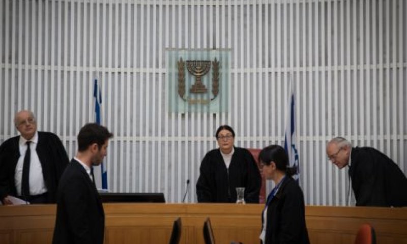 מלצר, חיות והנדל [צילום: הדס פרוש, פלאש 90]