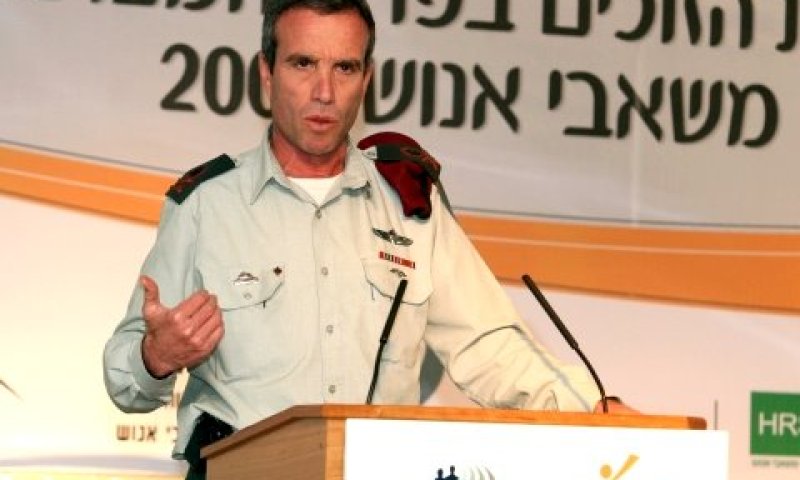 אלעזר שטרן [צילום: יח"צ המי"ל]