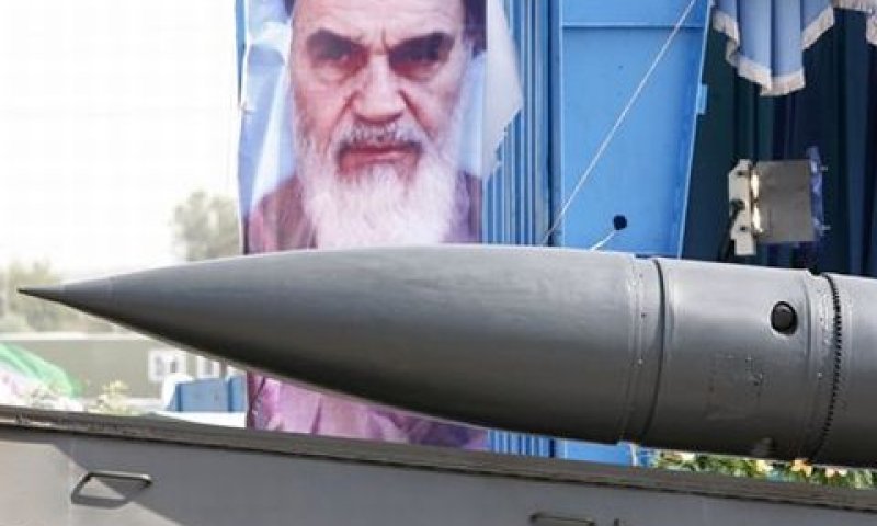 טיל אירני במצעד צבאי השבוע [צילום: AP]