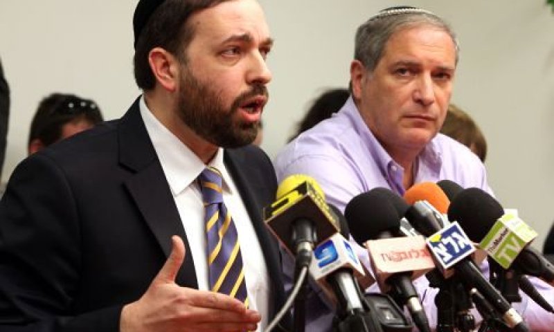 ליברמן ואטיאס במסיבת עיתונאים משותפת [צילום: ששון תירם]