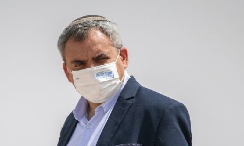 אלקין. מתווך [צילום: יונתן זינדל/פלאש 90]