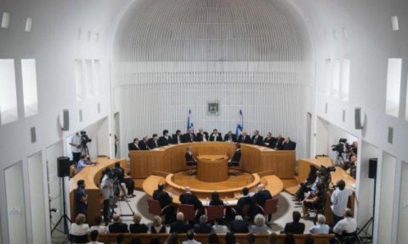 שתי החלטות באותו יום [צילום: הדס פרוש, פלאש 90]