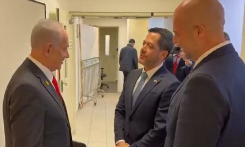 ד"ר ראול לאטורה פוגש את נתניהו בבית המשפט [צילום: לפי סעיף 27א' לחוק זכויות יוצרים]