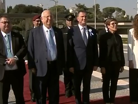 ריבלין ואדלשטיין בטקס בכנסת [צילום: מסך]