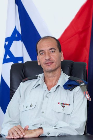 אוחנה. חשיבה מחוץ לקופסה [צילום: דו"ץ]