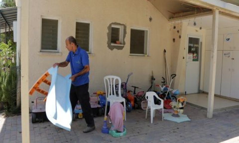 להכשיר כוח אדם ייעודי [צילום: פלאש 90]