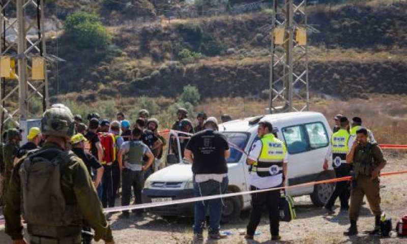 זירת הפיגוע [צילום: הלל מאייר/פלאש 90]