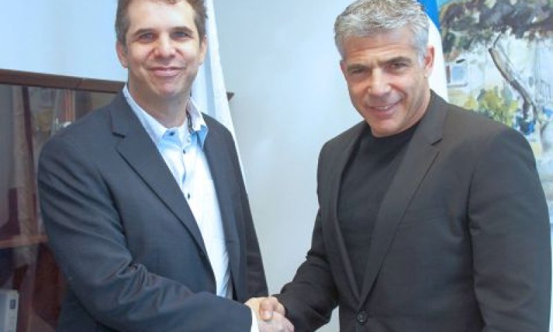 לפיד וברנד. סיוע לממשלה בחדשנות [צילום: ניב קנטור]