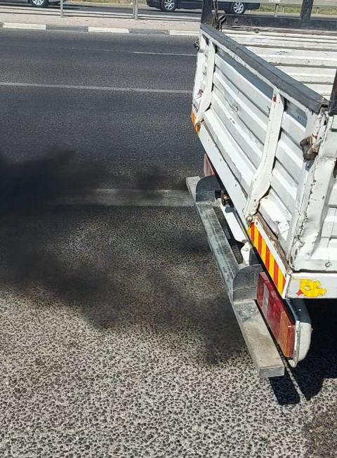 [צילום: בוחני היחידה למניעת זיהום אוויר מתחבורה]