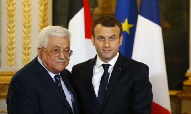 מקרון ואבו מאזן בפגישתם [צילום: פרנסואה מורי, AP]