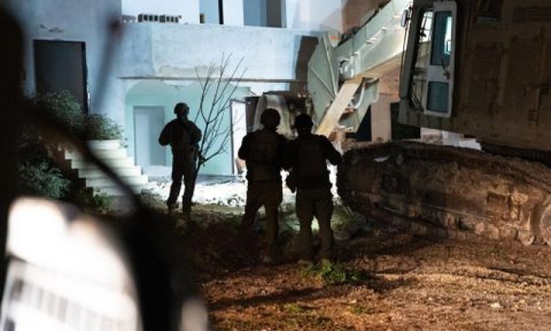 הריסת בית המחבל בכפר דאן [צילום: דובר צה"ל]