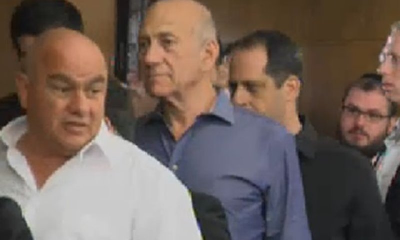אולמרט. מכחיש את הטענות [צילום: מן הטלוויזיה]