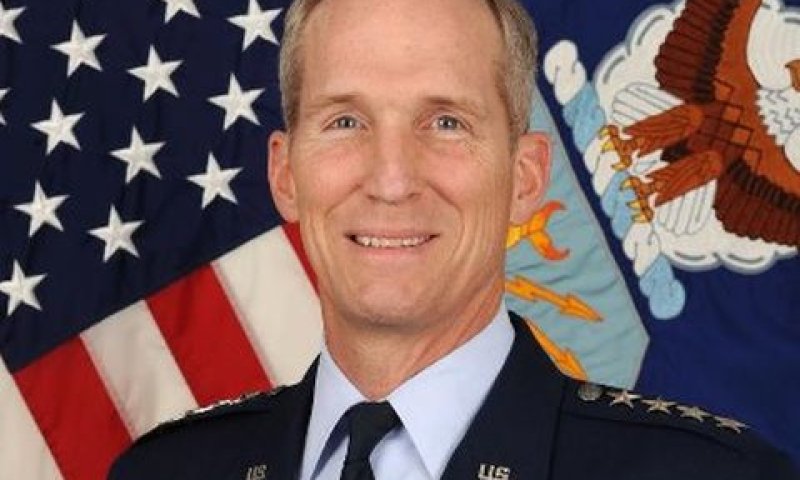 גנרל מייק הוסטאג' [צילום: U.S Air Force]