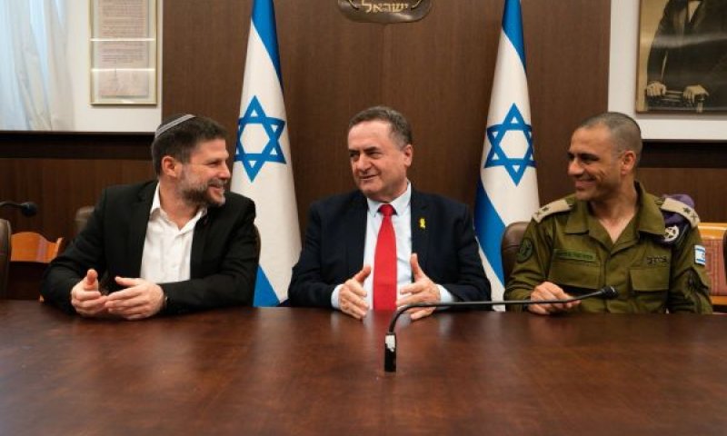 יותר מילואים, יותר מיגון ביו"ש [צילום: אריאל חרמוני]
