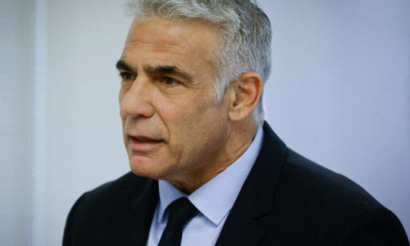 לפיד. הציפו את הרשת בקטעים נטולי הקשר [צילום: אוליביה פיטוסי/פלאש 90]