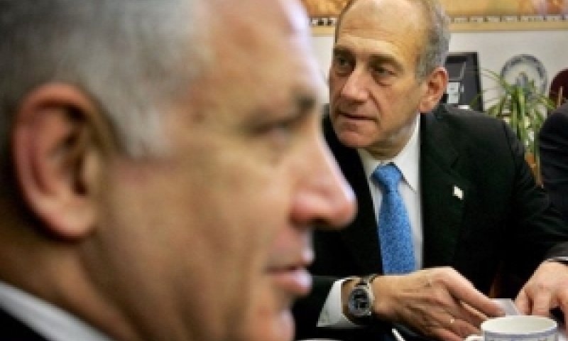 אולמרט ונתניהו. באחרון יש לציבור אמון [צילום: AP]