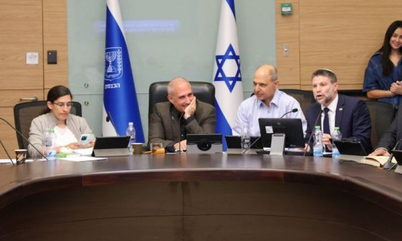 "נצרף את יישובי הצפון לחוק הטבות המס" [צילום: דני שם-טוב/דוברות הכנסת]