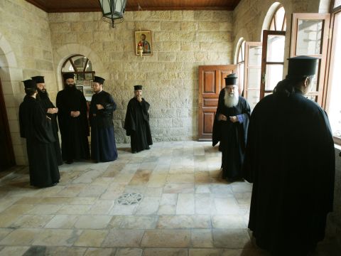 נמשכת התכונה בפטריארכיה [AP]