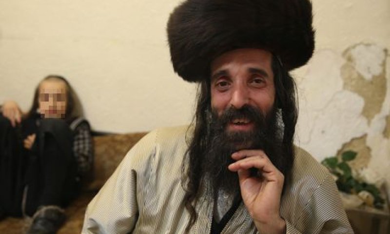 קרויז. שירות לתושבי מאה שערים [צילום: נתי שוחט/פלאש 90]