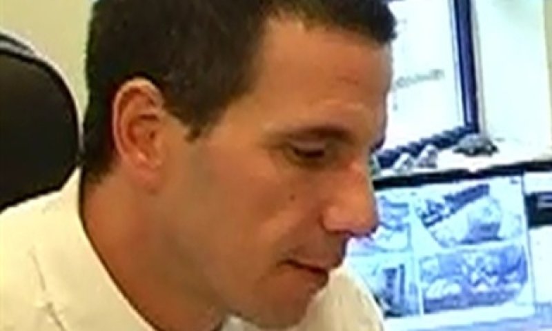 בלומנפלד. במשך חודש לא נעשה דבר [צילום: מן הטלוויזיה]