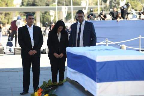 אורן חזן, נורית קורן וירון מזוז [צילום: נועם ריבקין]