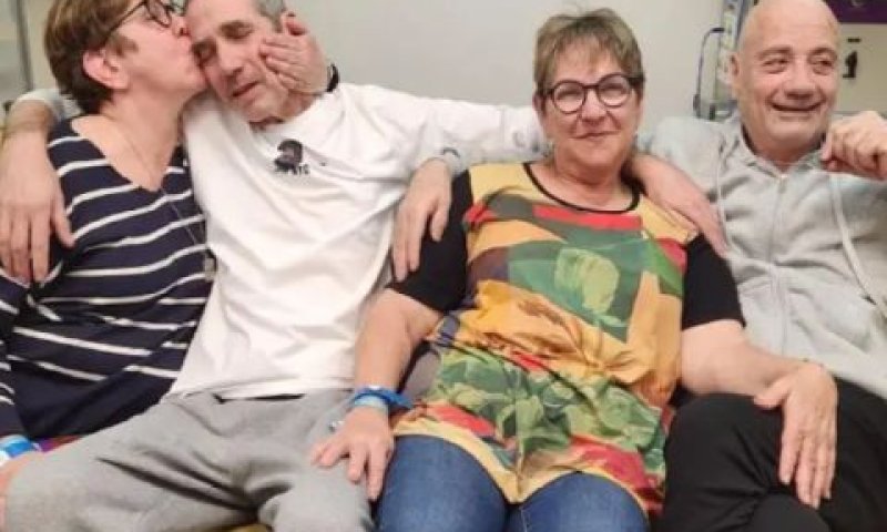 התמונה הראשונה של לואיס ופרננדו בבית החולים שיבא