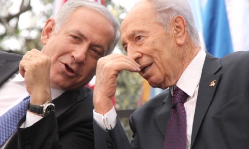 עוד אלפי שקלים למשכורת. פרס ונתניהו [צילום: לע"מ]