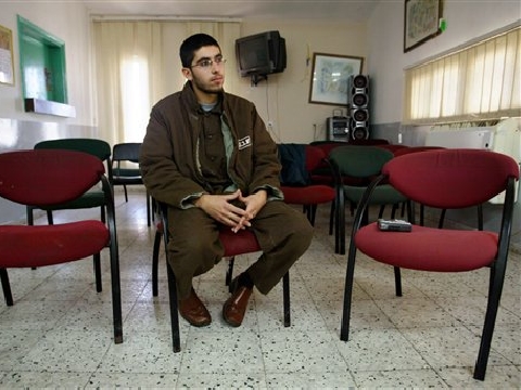 אוסאמה מטאר בכלא אשקלון [AP]