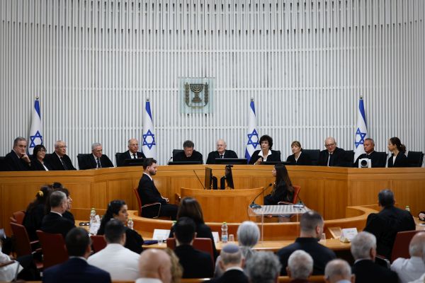 שופטי בית המשפט בטכס היום [צילום: יונתן זינדל/פלאש 90]