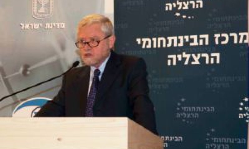 שפירא. במובן של דיגנטי [צילום: שרית גופן]