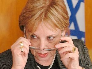 ביניש. פעלה תוך בניגוד לחוק כשקידמה מועמדות ארבל לבית המשפט העליון