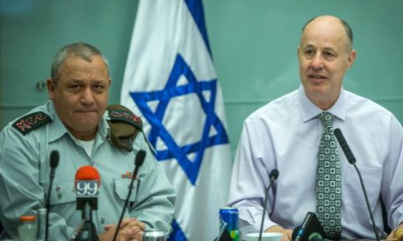 איזנקוט בוועדת חו"ב [צילום: יונתן זינדל/פלאש90]