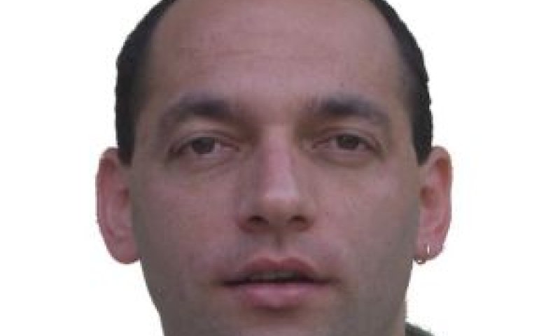 מני שחר