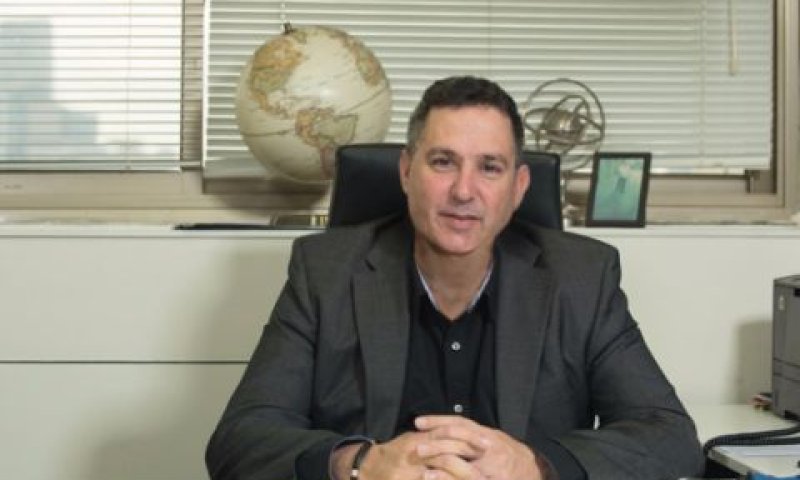 שמעון אייזנברג. "אפשר להניב הכנסה פסיבית מגיל צעיר" [צילום: יח"צ]