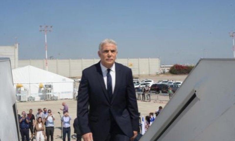 לפיד. הצגת חומרי מודיעין [צילום: עמוס בן גרשום /לע"מ]