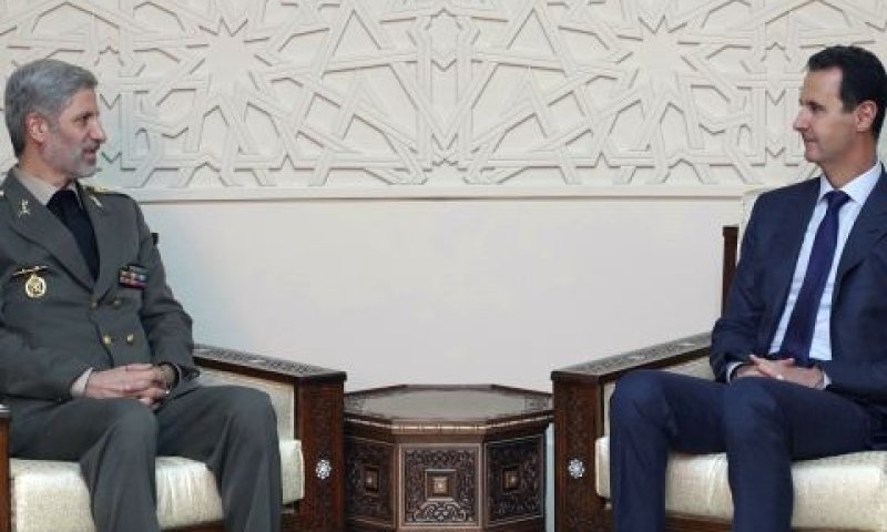 אסד נפגש עם שר ההגנה האירני [צילום: סוכנות סאנא]