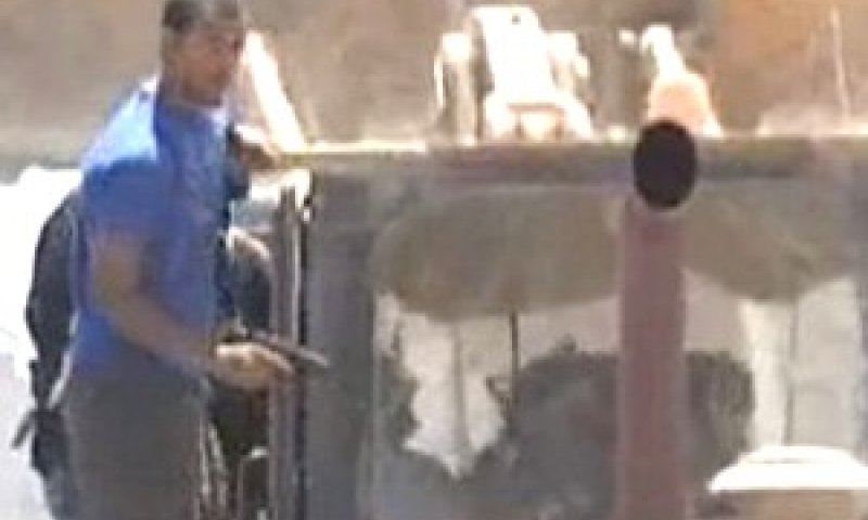 פלסר שניות לאחר חיסול המחבל [צילום: מתוך הטלוויזיה]