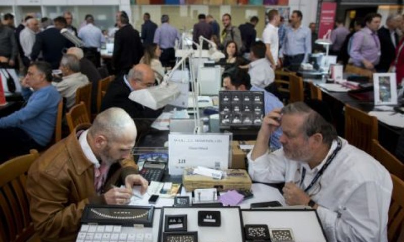 בורסת היהלומים. סכסוך פומבי נדיר [צילום: יונתן זינדל, פלאש 90]