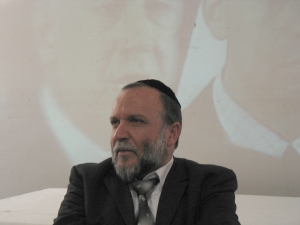 השר יצחק כהן [צילום: אלון נוריאל]