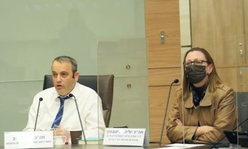 יוליה מלינובסקי וגלעד קריב [צילום: דני שם-טוב/דוברות הכנסת]