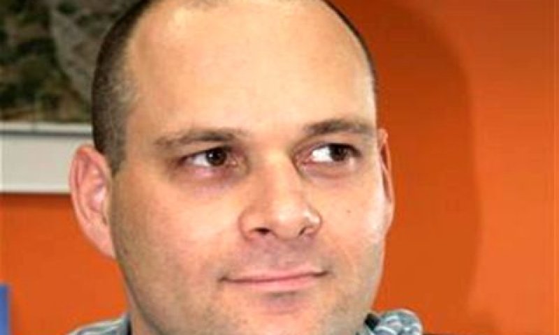 ניר ברקן. מחדרה לקניון הגדול בפתח תקוה [צילום: פוטו שופ]