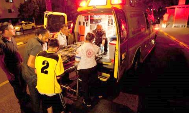 התאונה בנתניה. החיפושים נמשכים [צילום: פלאש 90]