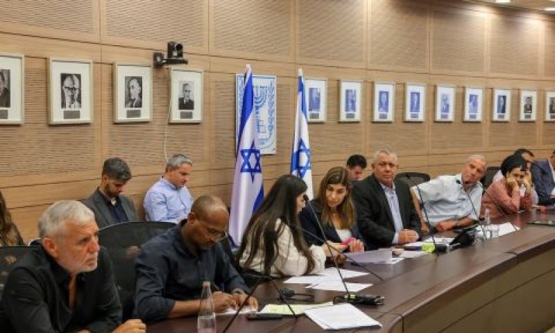 ועדת החוץ והביטחון [צילום: נועם מושקוביץ/דוברות הכנסת]