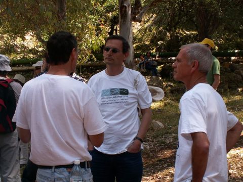 ח"כ דב חנין באירוע המחאה להצלת נחל בצת. [צילום: החברה להגנת הטבע]